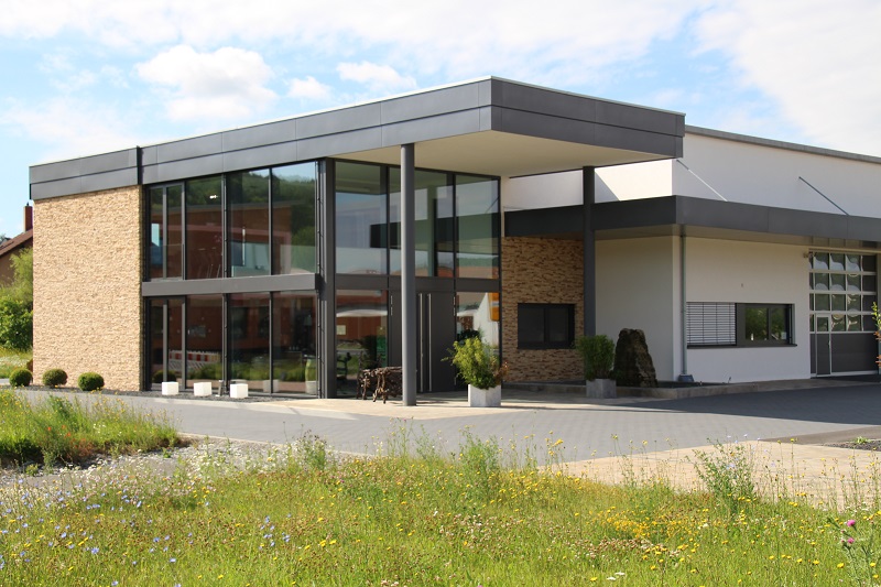 FASSADENVERKLEIDUNG